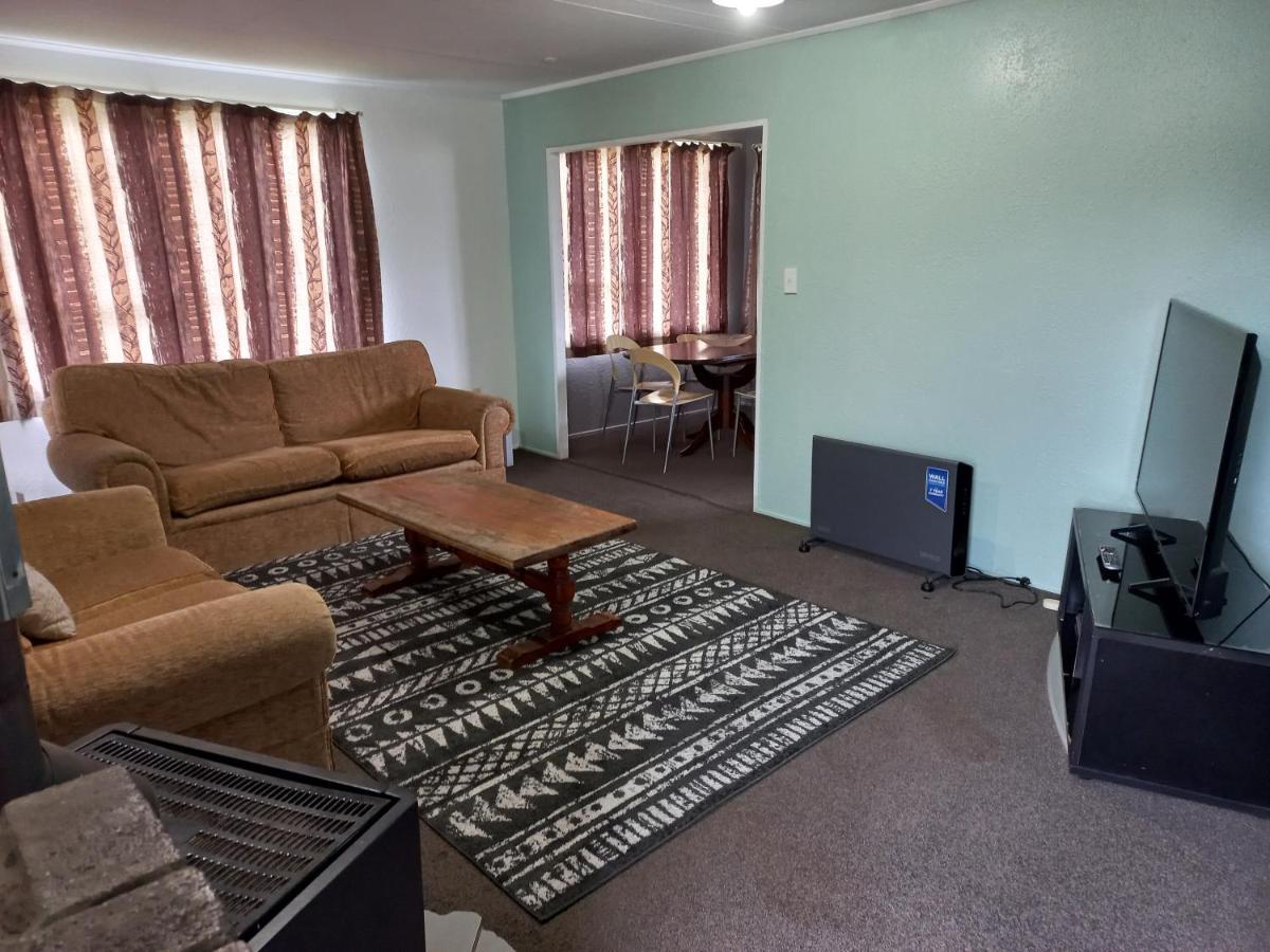 Mount Budget Accommodation Тауранга Екстериор снимка